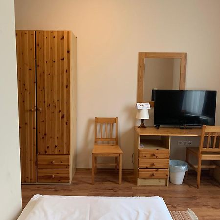 Anna Panzio Hotel Dunavarsány Buitenkant foto
