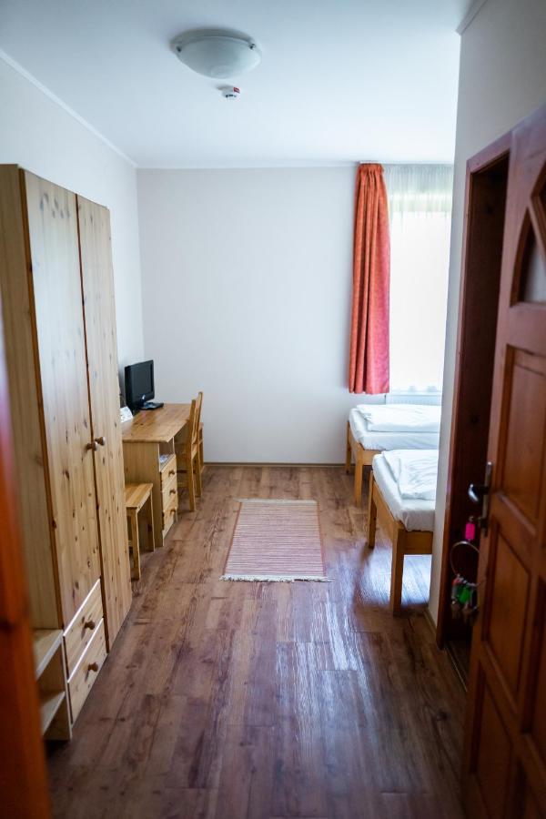 Anna Panzio Hotel Dunavarsány Buitenkant foto
