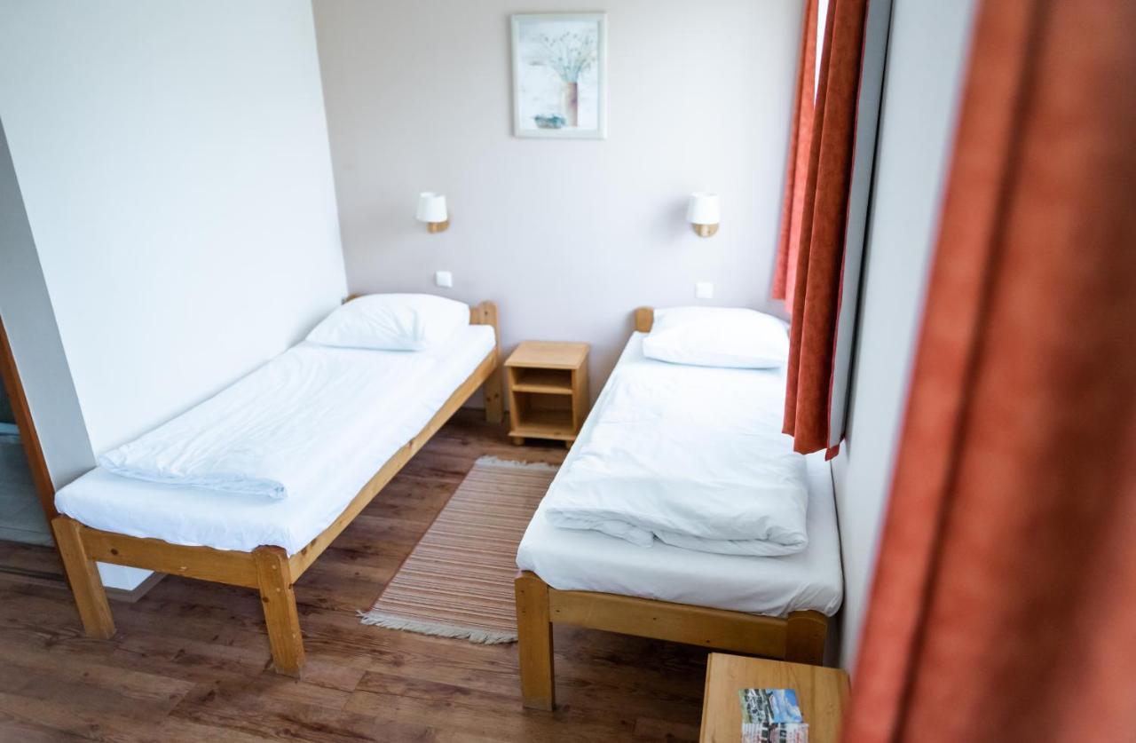 Anna Panzio Hotel Dunavarsány Buitenkant foto