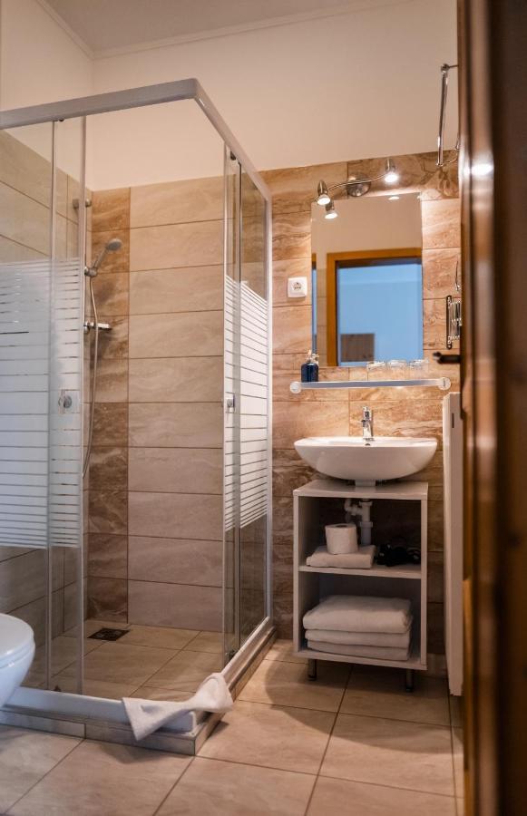 Anna Panzio Hotel Dunavarsány Buitenkant foto