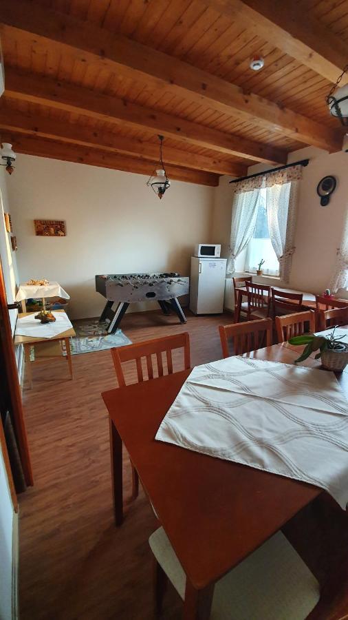 Anna Panzio Hotel Dunavarsány Buitenkant foto