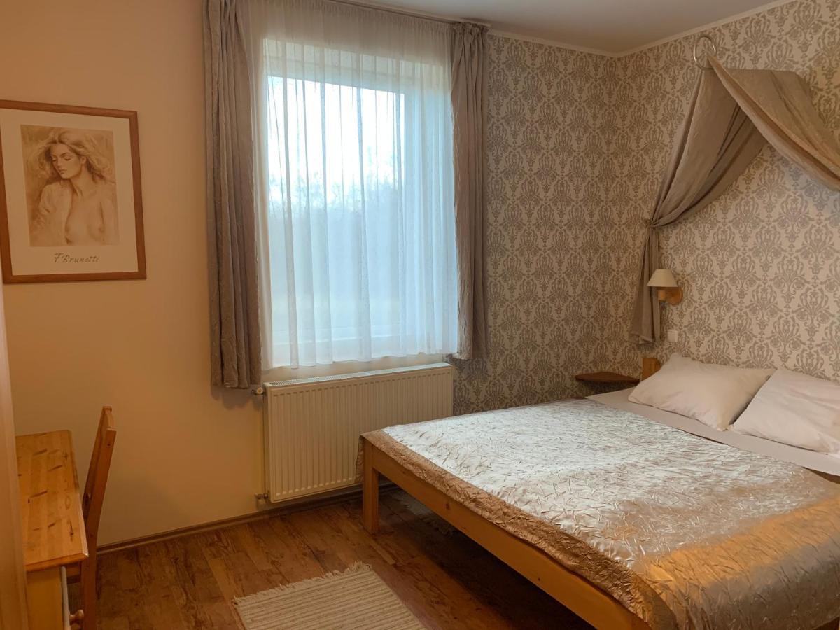 Anna Panzio Hotel Dunavarsány Buitenkant foto